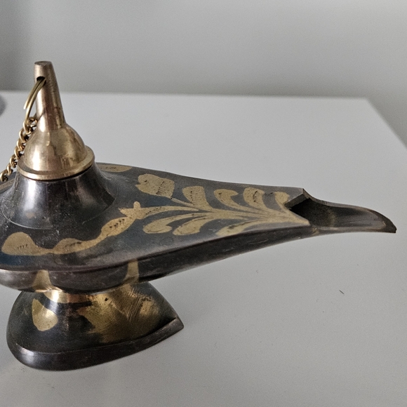 Brass Genie Lamp Incense Holder - Picture 4 of 9